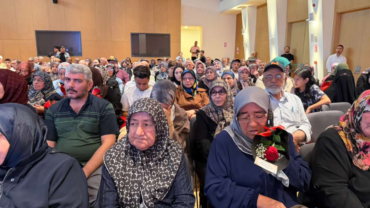 Konya Büyükşehir umre çekilişini yaptı, kurada adını duyan gözyaşını tutamadı 17